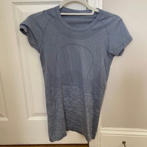 Lululemon blue size 4 swiftly tee